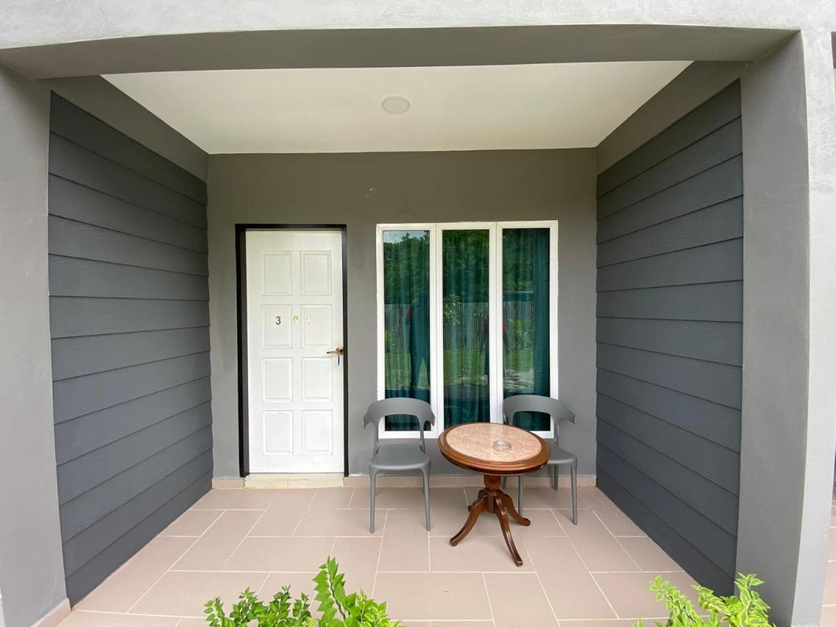 Corrie Chalet, Pantai Cenang  Exterior photo