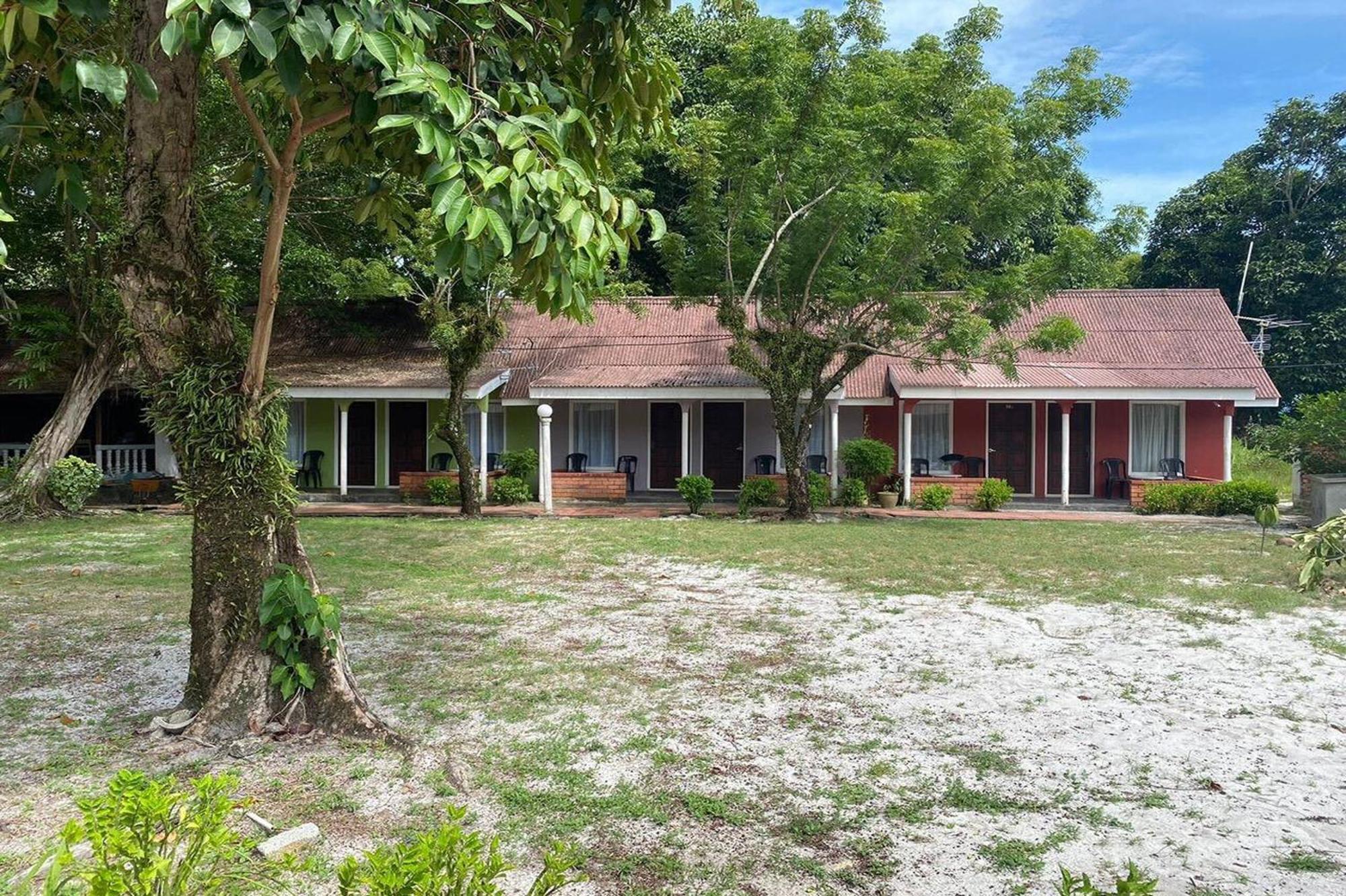 Corrie Chalet, Pantai Cenang  Exterior photo